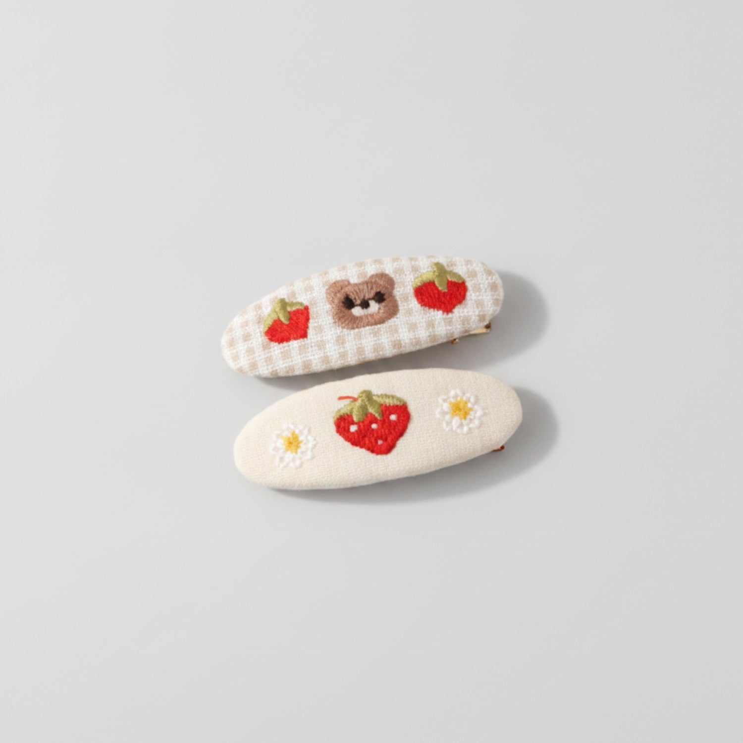 Embroidered Oval Hair Clip Duo - Cream Berry