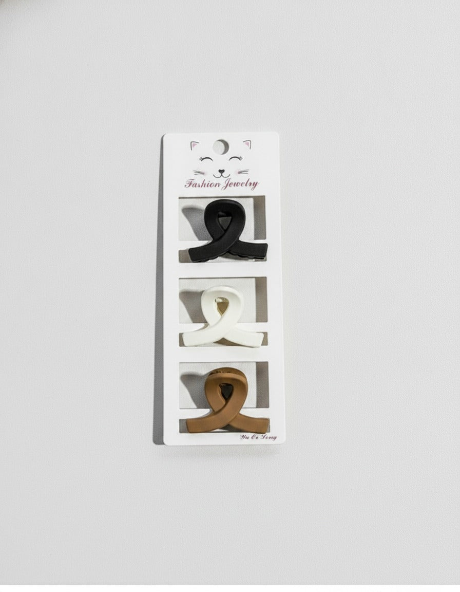 Ribbon Hair Clips Set In Black White Brown – hair accessories (view 1)
