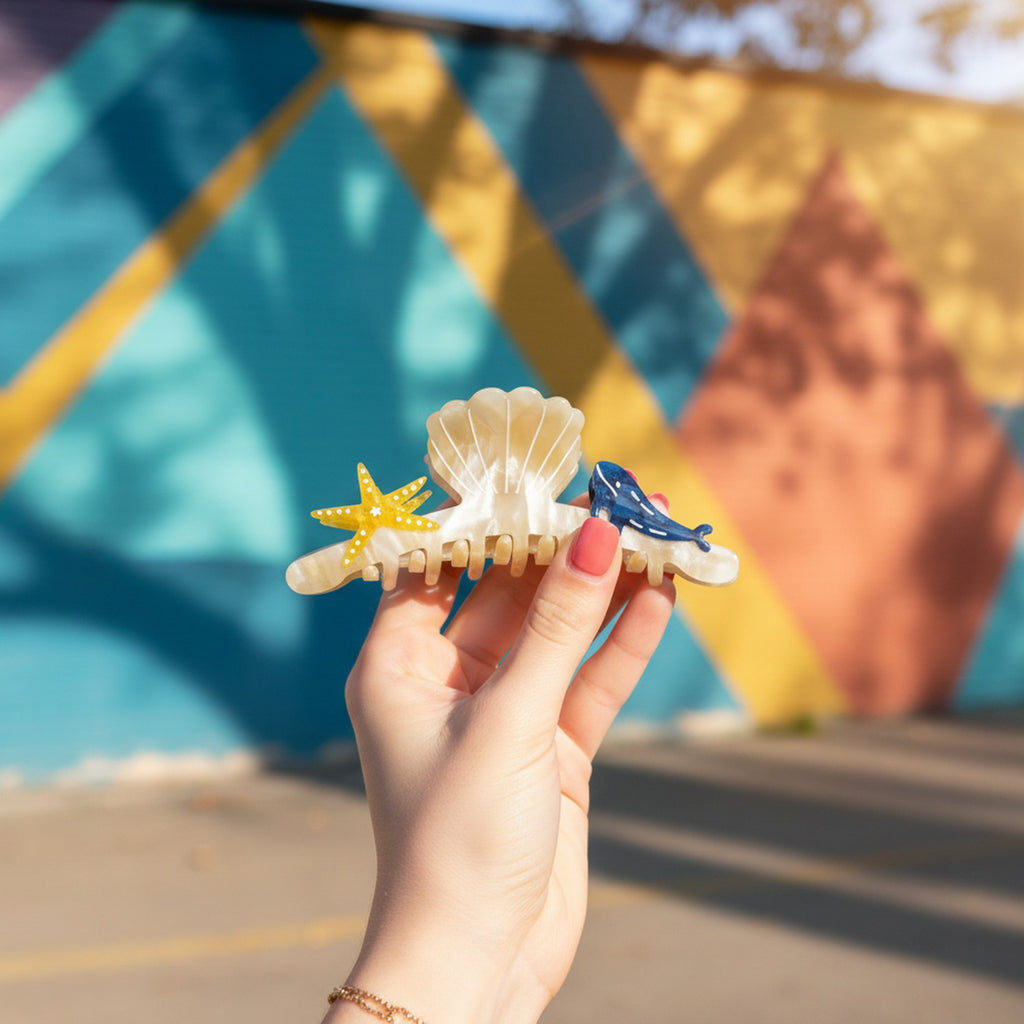Shell Hair Claw With Starfish Charm - Iridescent Light Caramel 12cm – hair accessories (view 2)