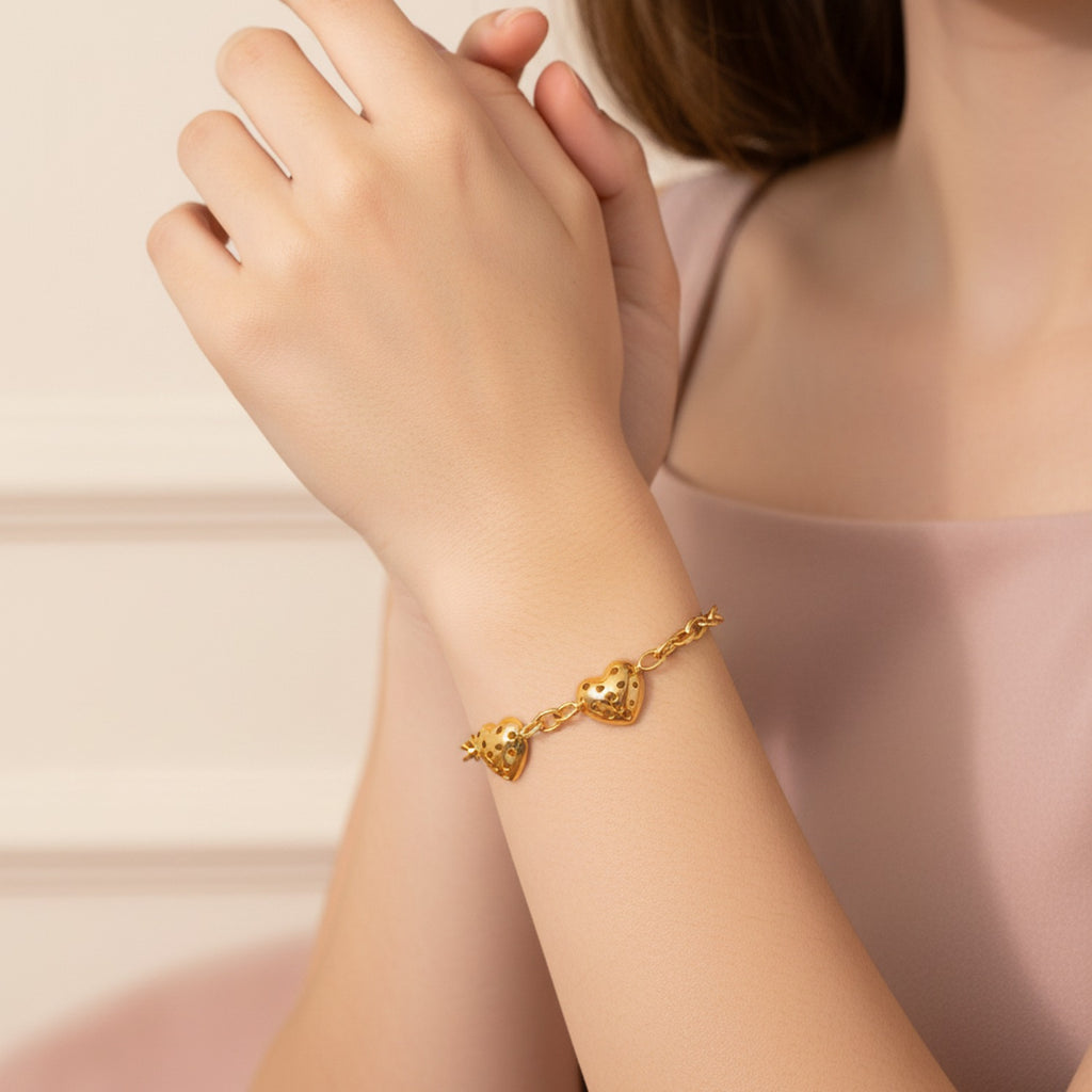 Gold Heart Charm Chain Bracelet