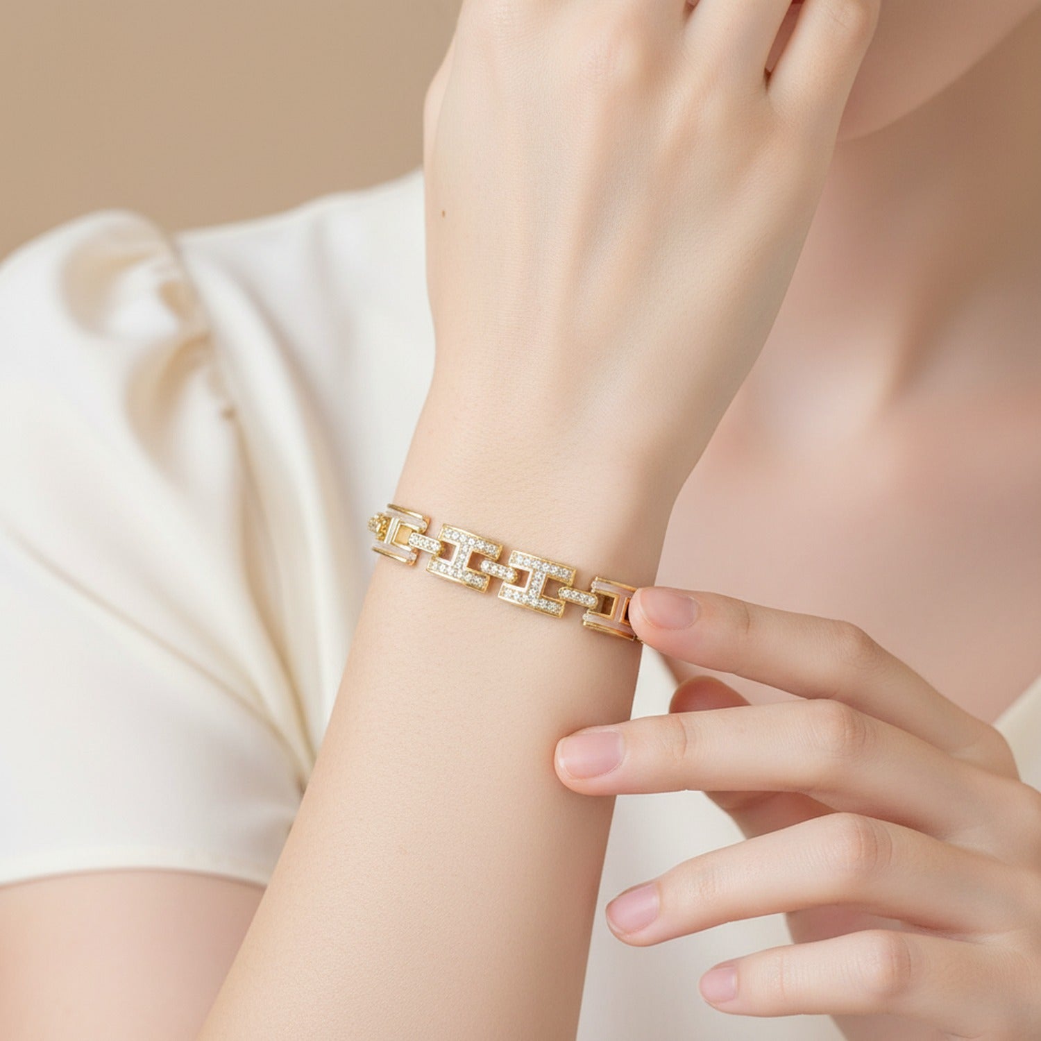 Gold Geometric Rhinestone Chain Bracelet