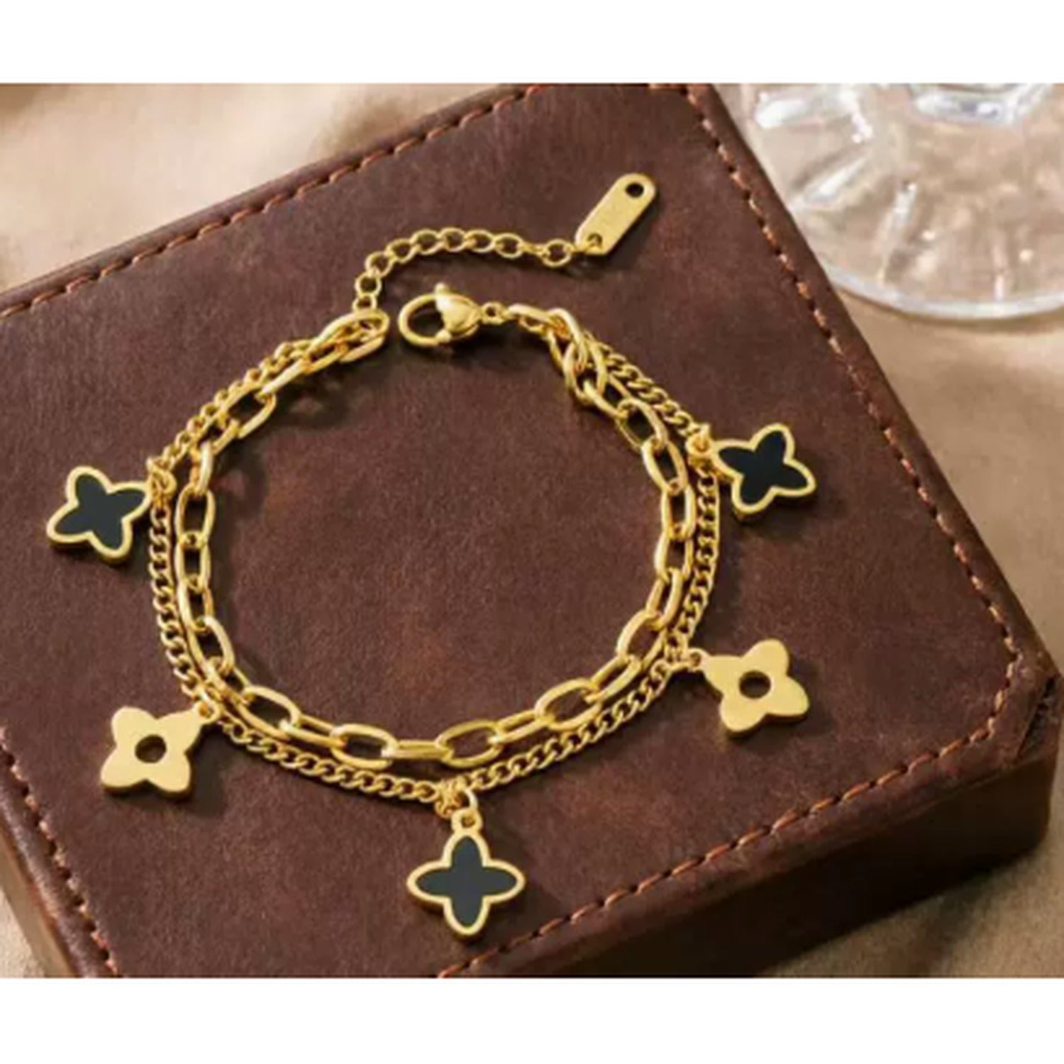 Four-Leaf Clover Charm Chain Bracelet - Double Layer Black Pearl Four Leaf Clover Bracelet Gold E126