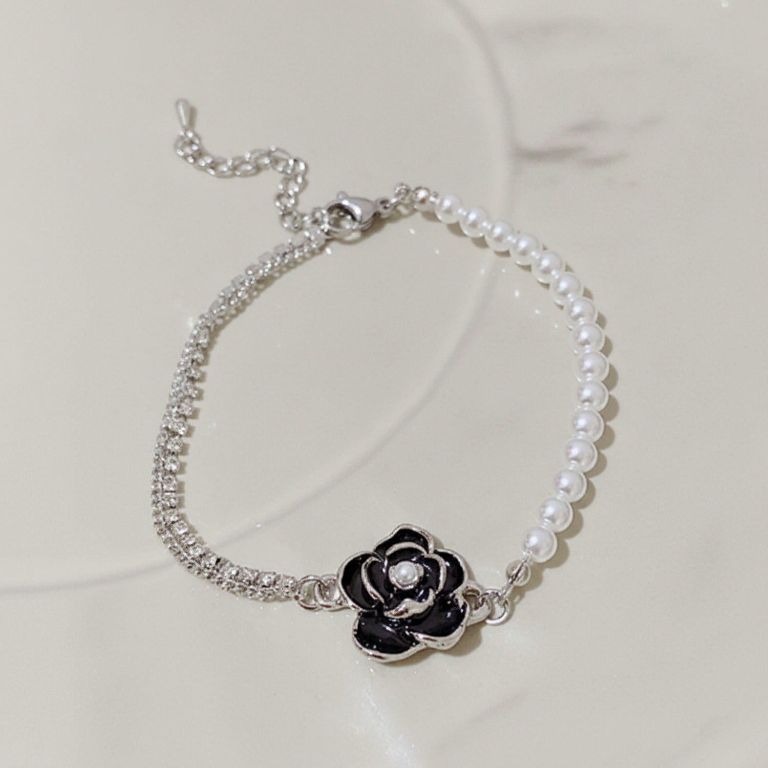Rose Pearl Beaded Chain Bracelet - SW-S377 Black