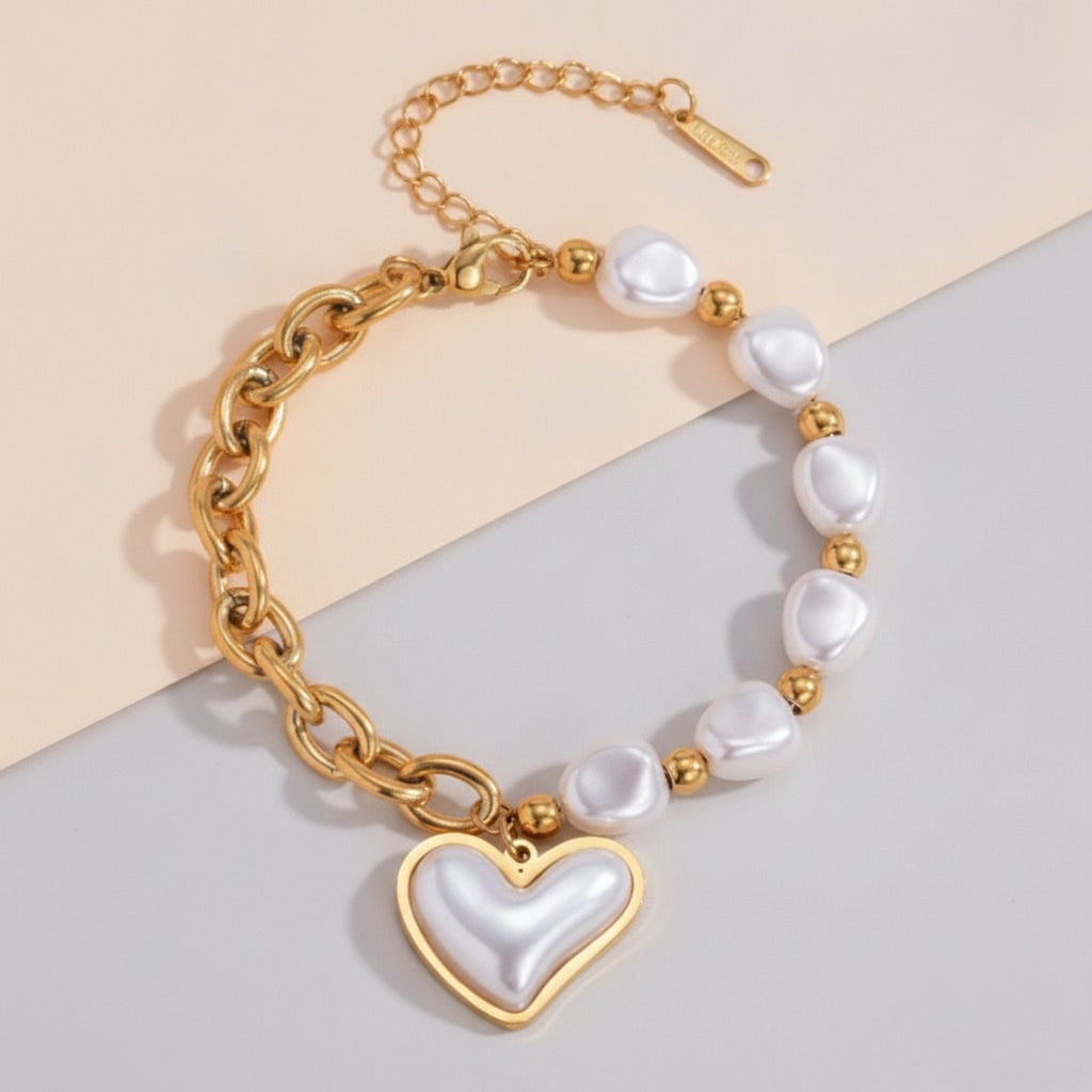 Trendy Pearl and Chunky Chain Heart Bracelet – jewelry (view 1)