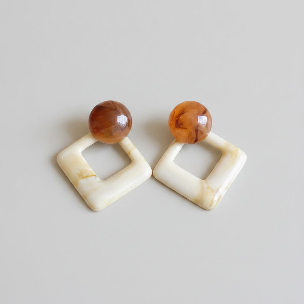 Tortoiseshell Resin Hoop Drop Earrings - Jianyou Accessories 2 – jewelry (view 1)