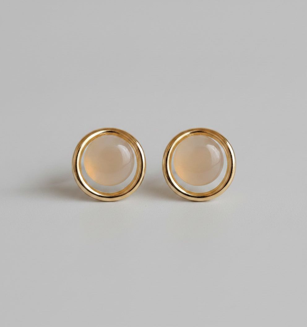 Pearl Round Gold Stud Earrings – jewelry (view 1)