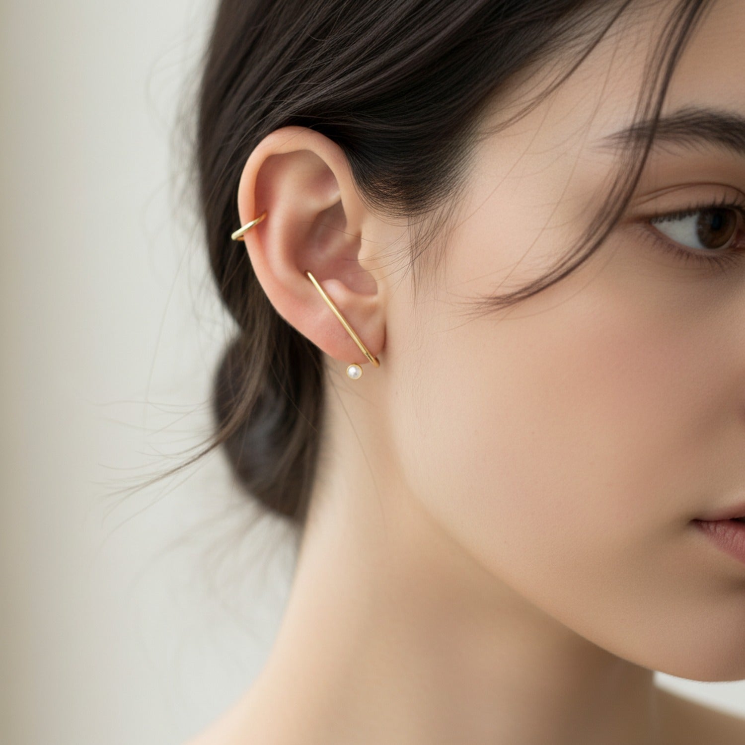 Pearl Gold Straight Bar Stud Earrings