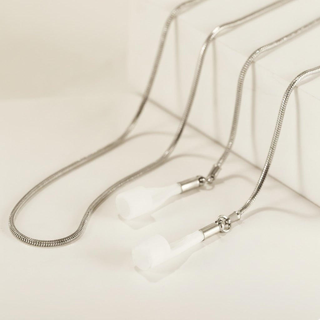 Eyeglasses Snake Chain Holder – eyewear (view 1)