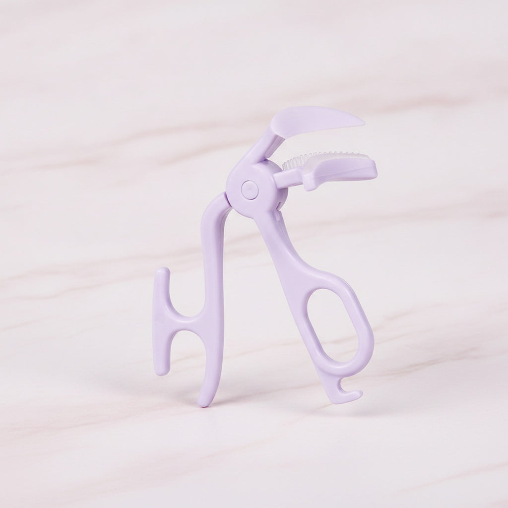 Lavender Eyelash Curler With Serrated Pads – Korean beauty tool (view 2)