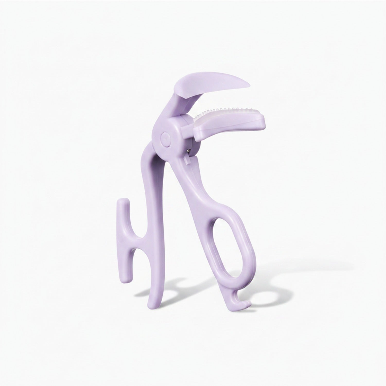 Lavender Eyelash Curler With Serrated Pads