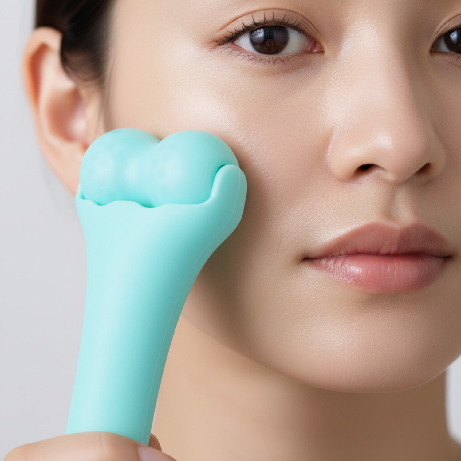 Mint Ice Roller Cold Therapy Facial Tool