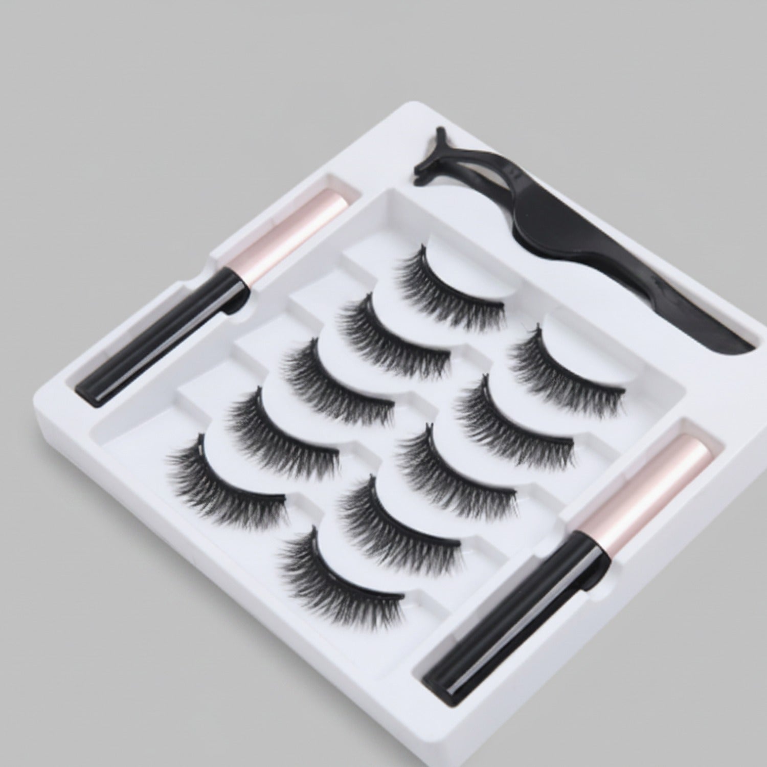 Big Eyes Magnetic Eyelash Kit With Applicator