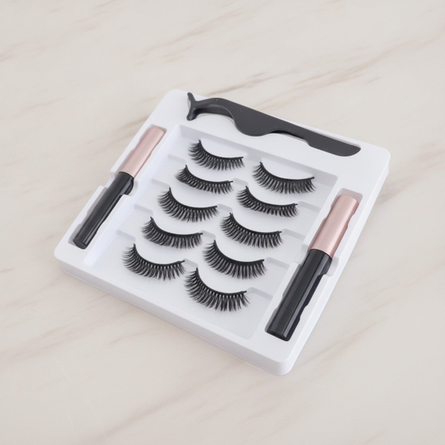 Magnetic False Eyelashes Kit With Eyeliner