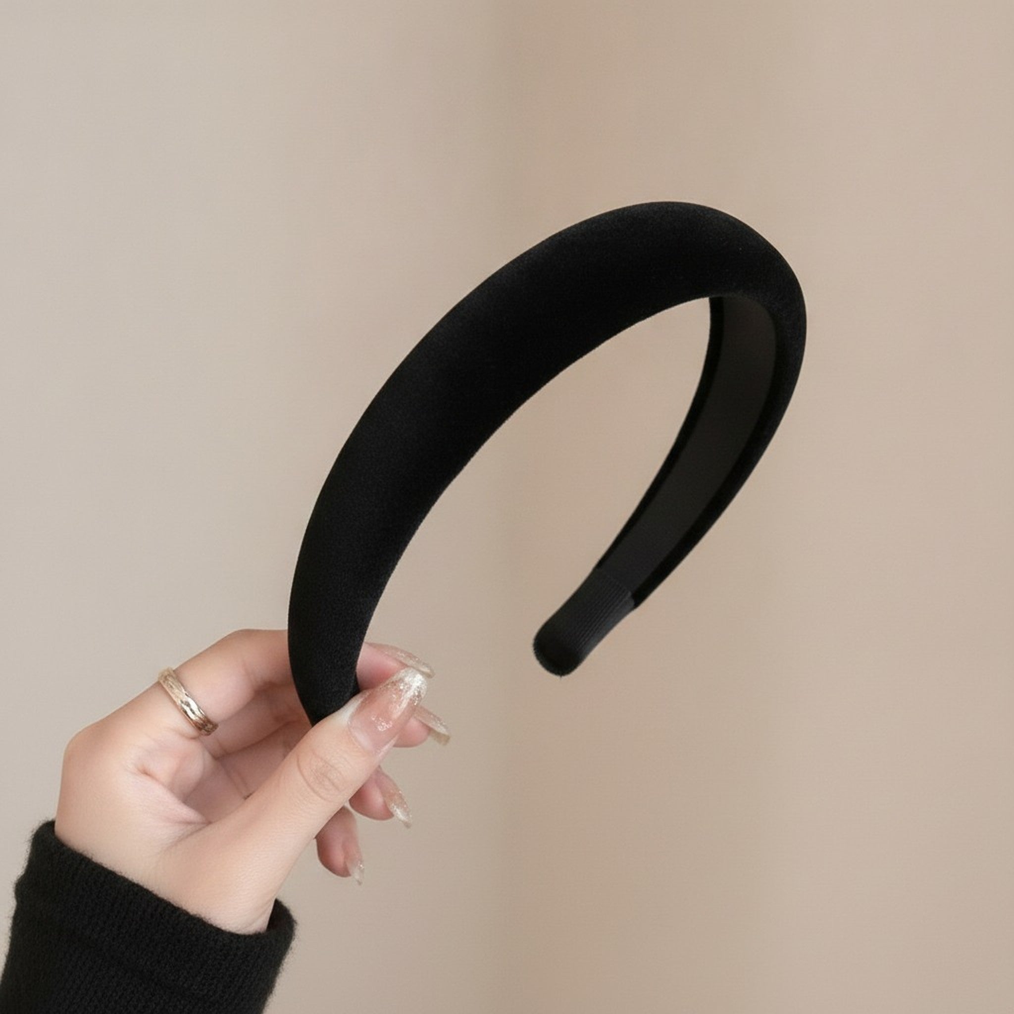 Elegant Velvet Padded Hair Headband – hair accessories (view 4)