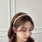 Twisted Wavy Padded Headband - Curved Hair Clip Khaki – hair accessories (view 4)