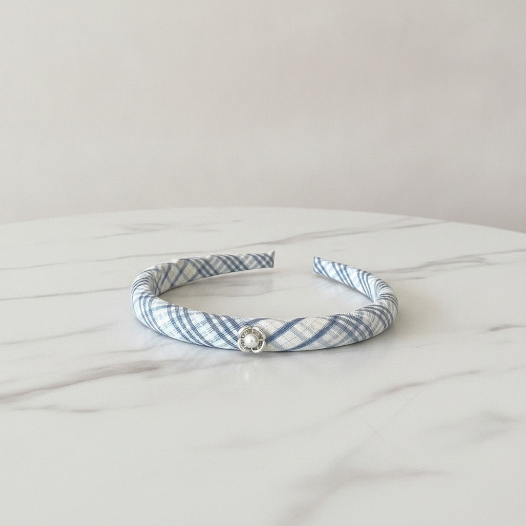 Twisted Striped Pearl Headband White Navy – hair accessories (view 2)