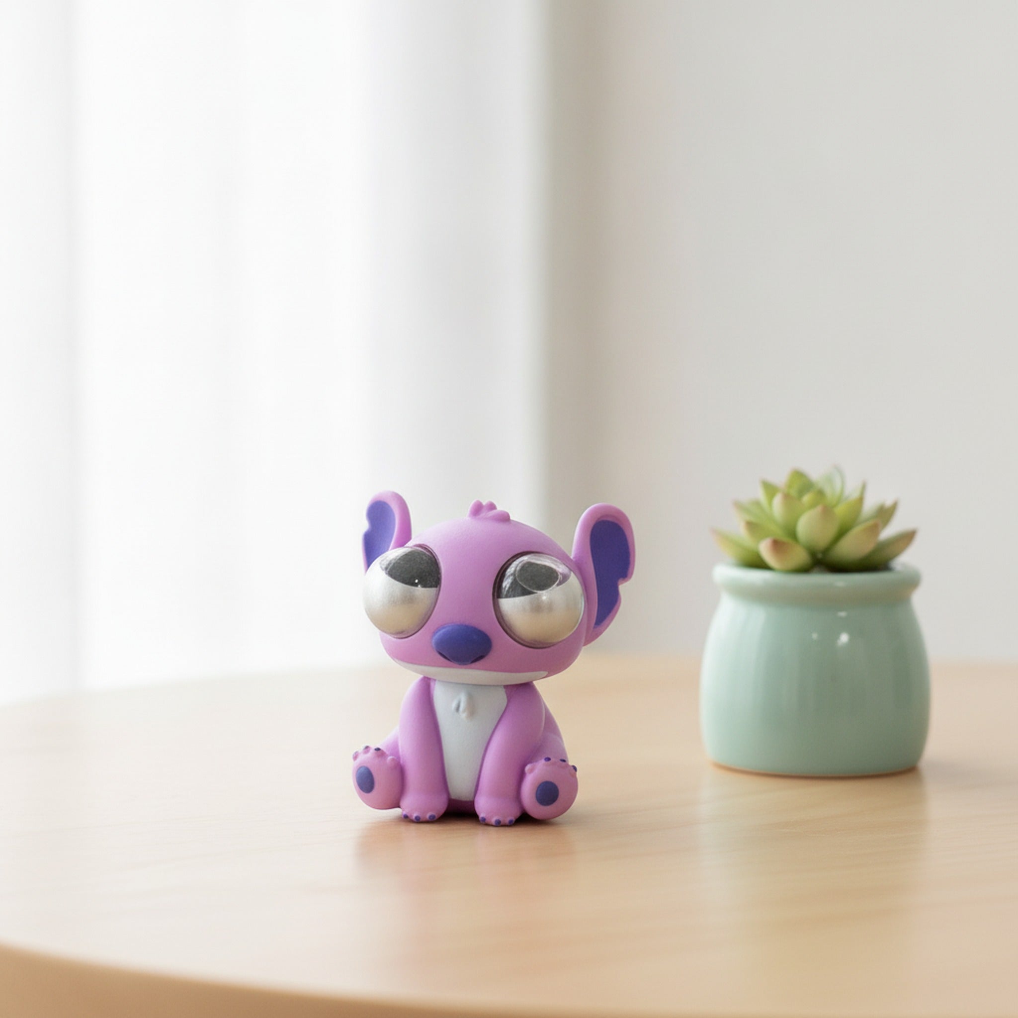 Pop‑eyed Squeeze Squishy Toy - Purple