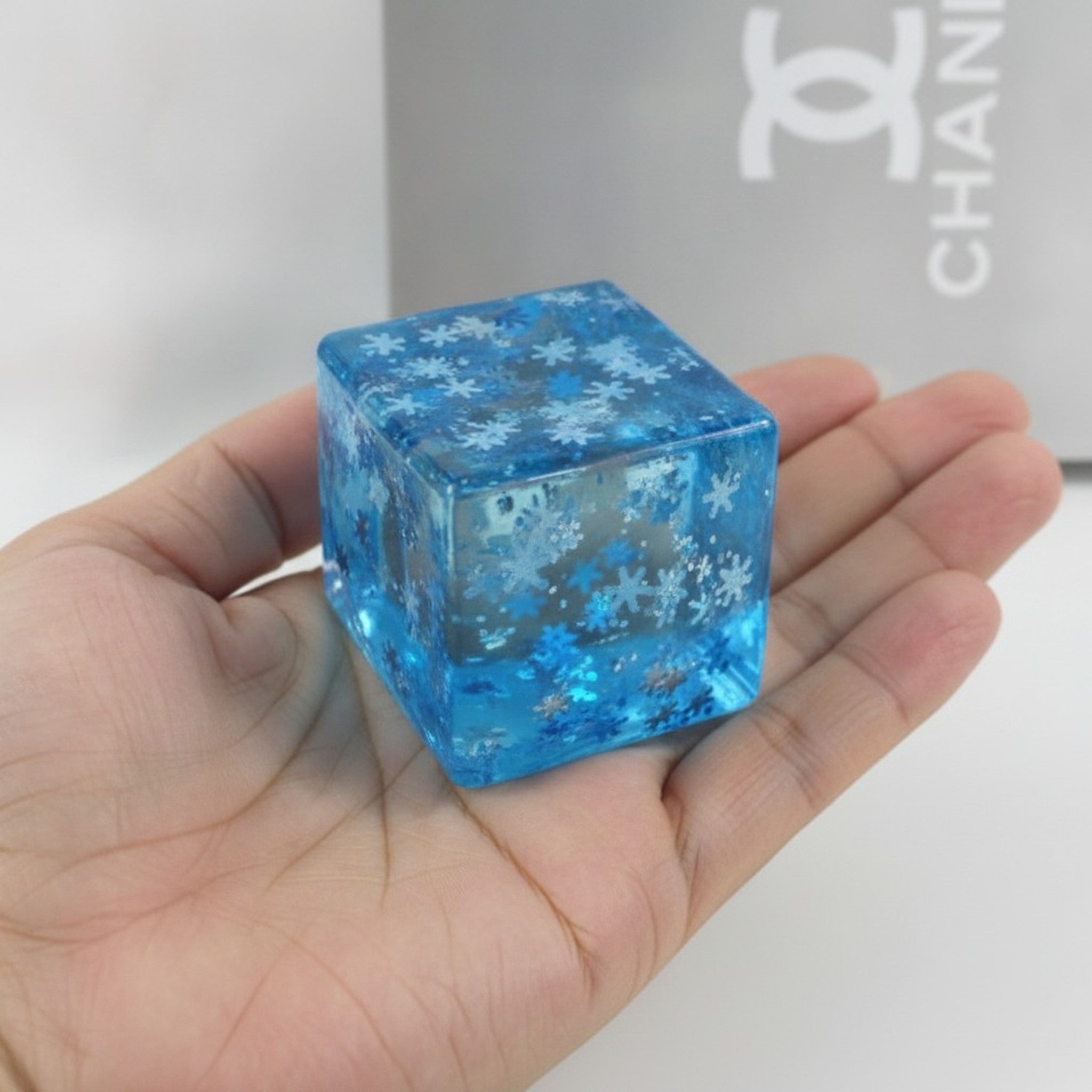 Glitter Snowflake Cube Stress Squeeze Ball – novelty & toys (view 3)