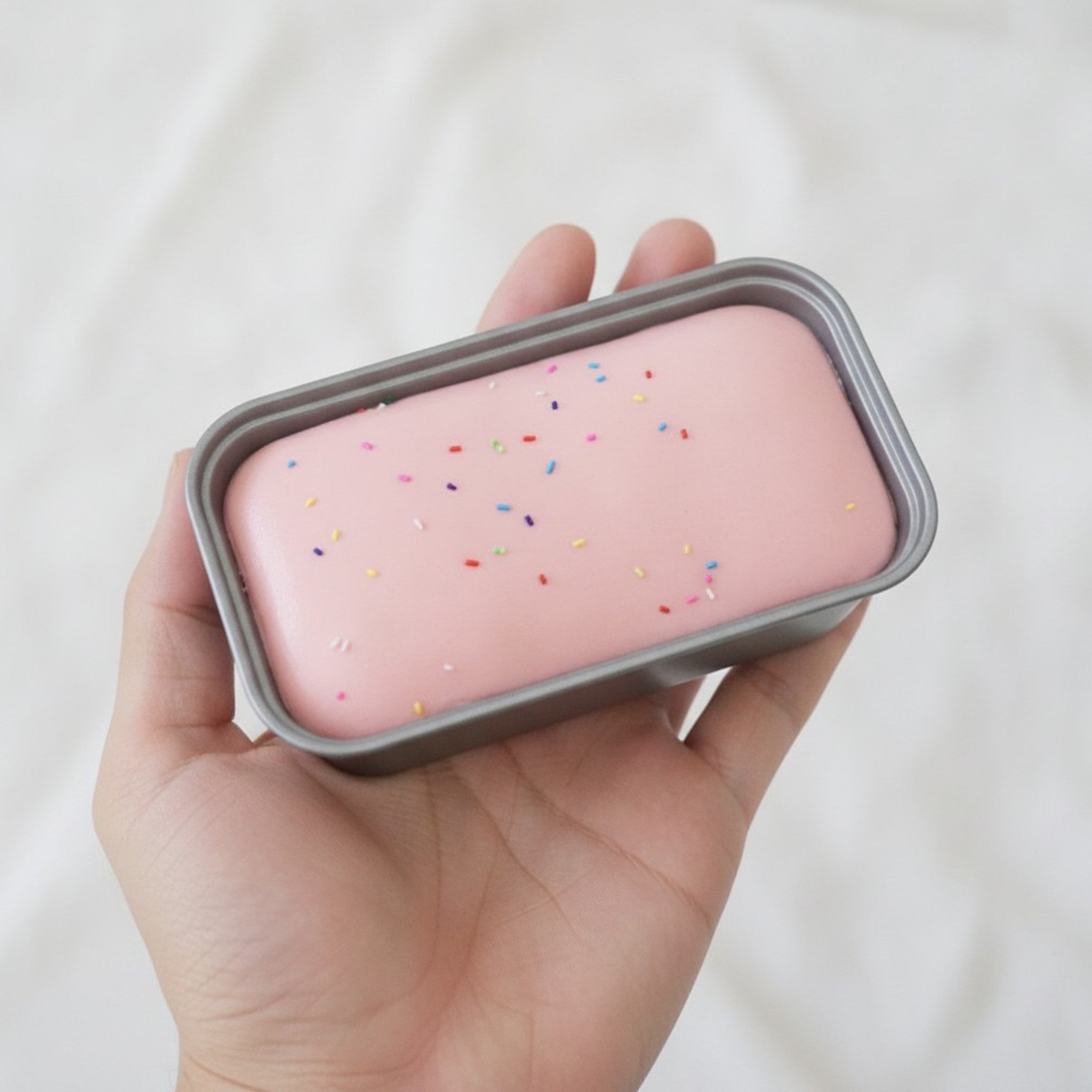 Sanrio Hello Kitty My Melody Strawberry Cake Tin – novelty & toys (view 3)