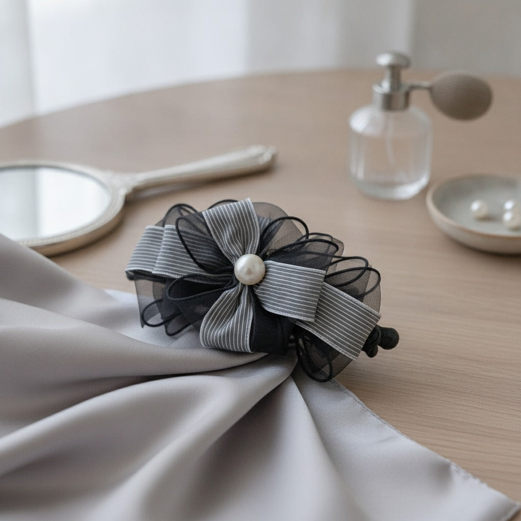 Mesh Striped Pearl Banana Hair Clip – hair accessories (view 4)