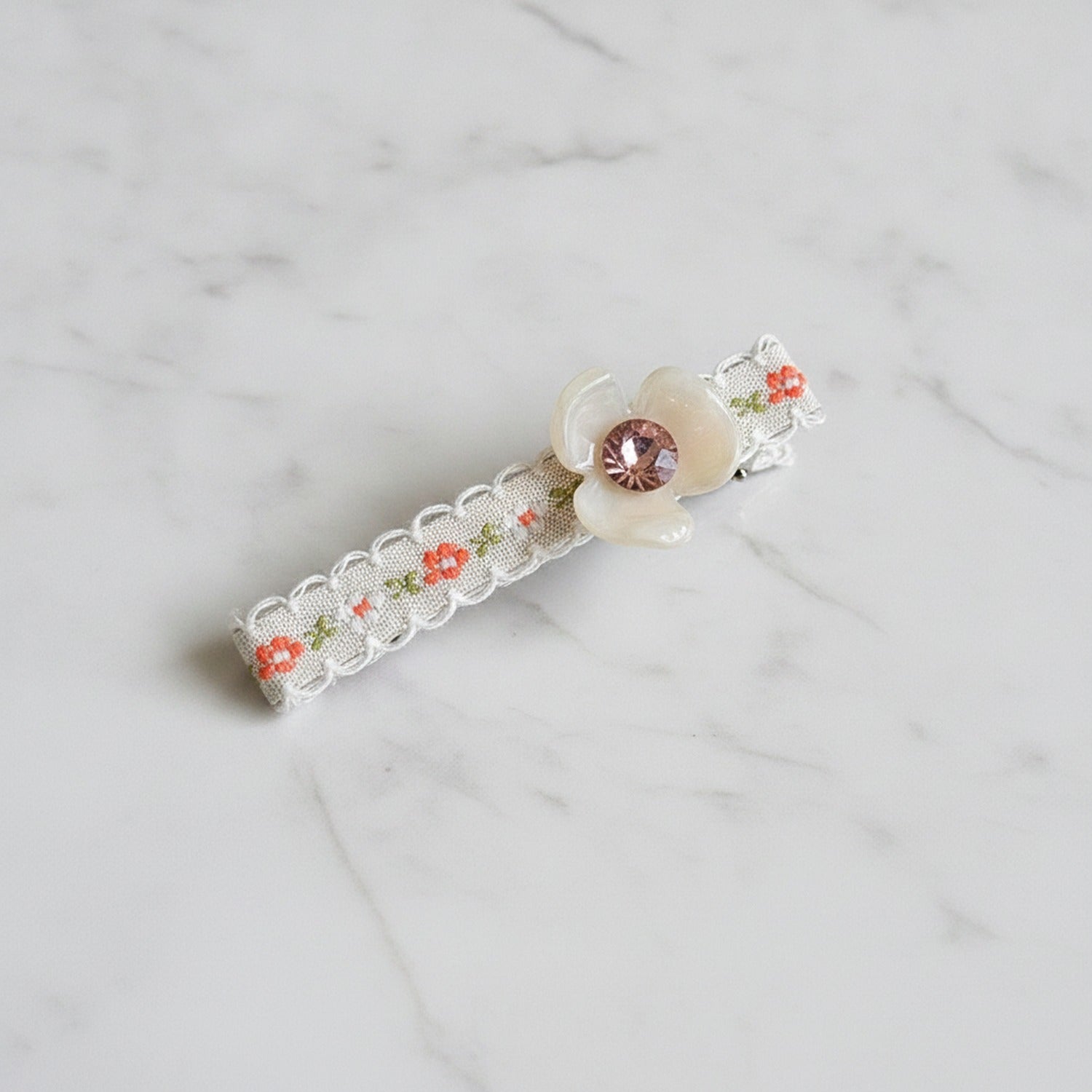 Pearl Flower Hair Clip With Rhinestone Center