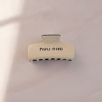 Beige Minimalist Hair Claw Clip – hair accessories (view 2)