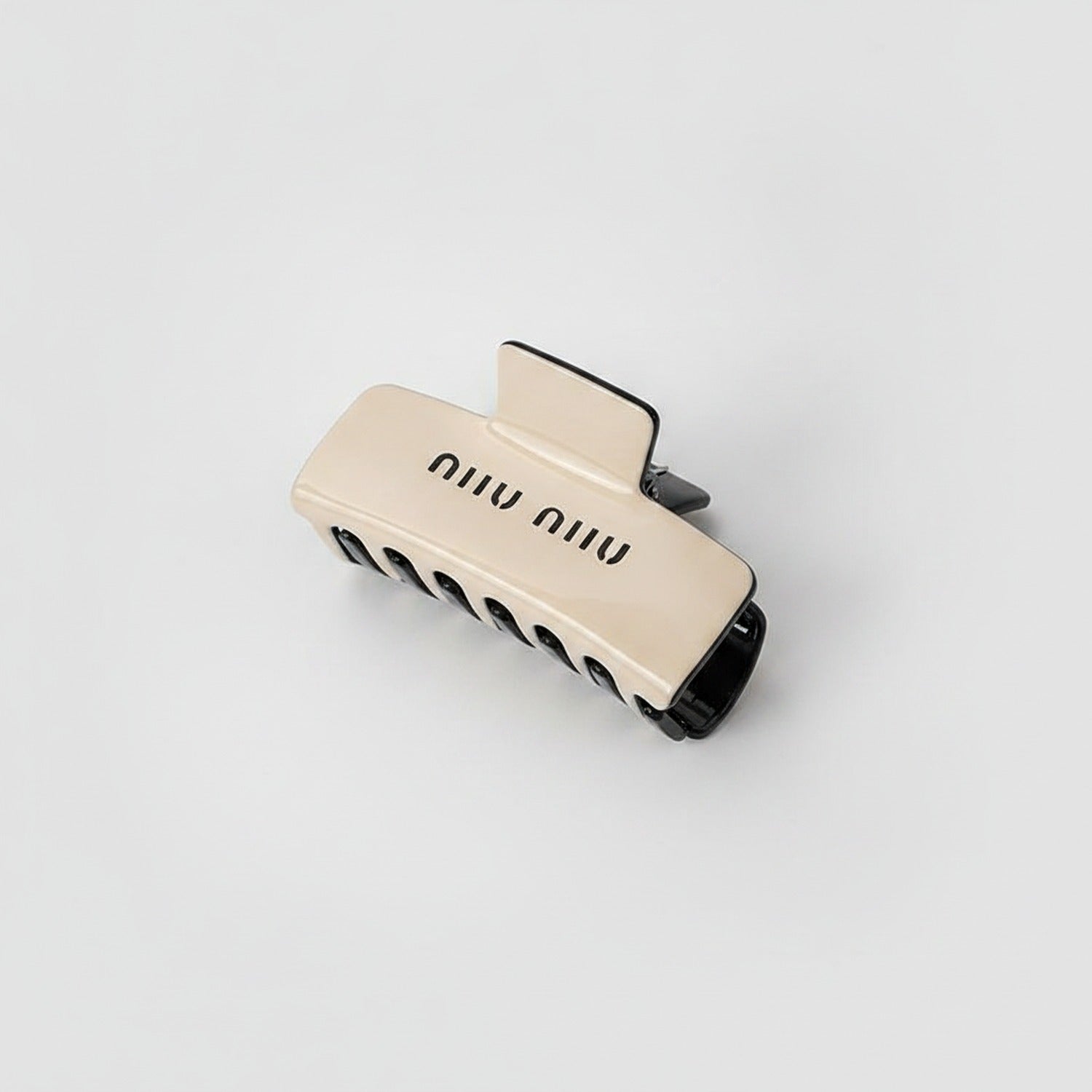 Beige Minimalist Hair Claw Clip