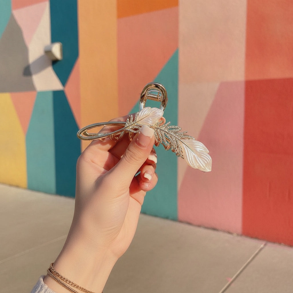 Leaf Rhinestone Pearl Hair Claw Clip – hair accessories (view 4)