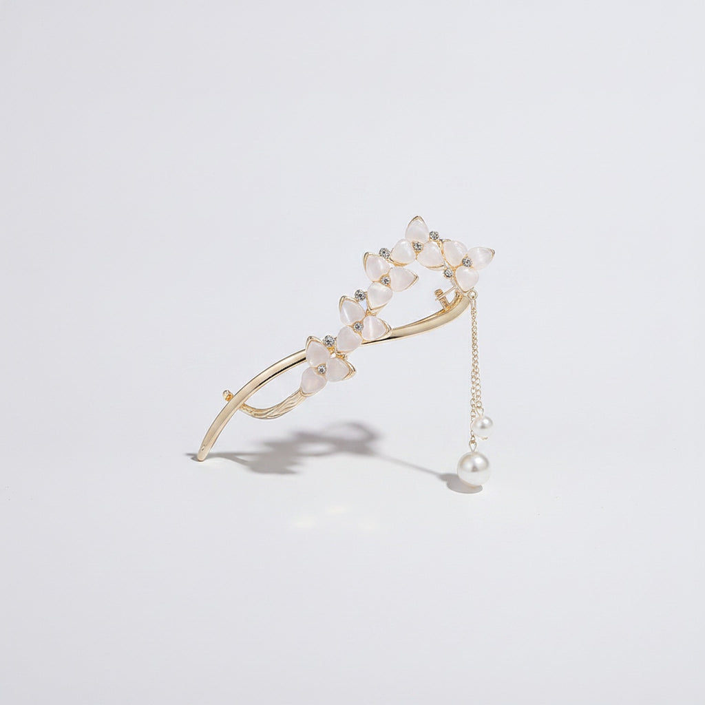 Pearl Charm Flower Hair Claw Gold – hair accessories (view 1)