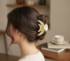 Pale Yellow Bubble Pearl Hair Claw – hair accessories (view 2)