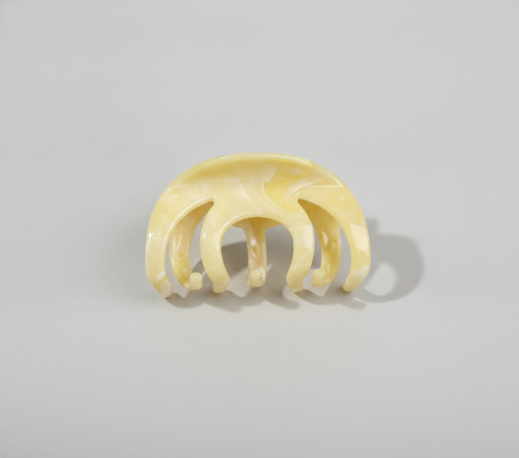 Pale Yellow Bubble Pearl Hair Claw – hair accessories (view 1)