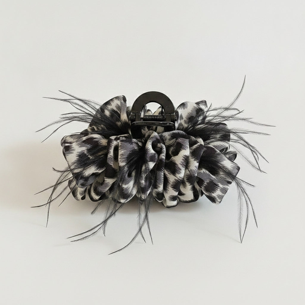 Black And White Tortoiseshell Hair Claw Clip – hair accessories (view 1)