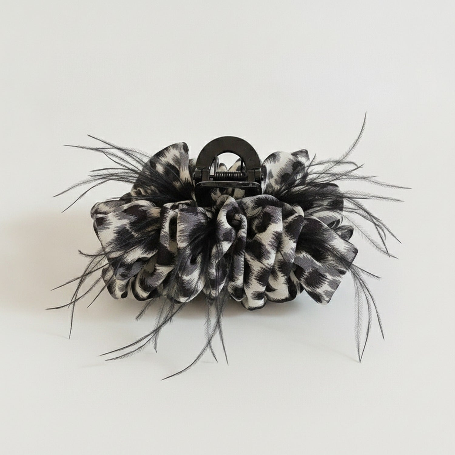 Black And White Tortoiseshell Hair Claw Clip