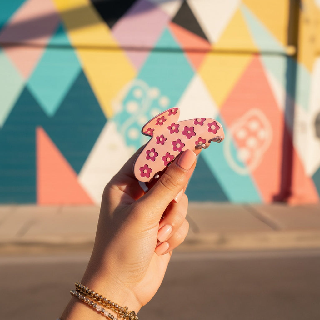 Flower Hair Claw Clip - Pink Daisy – hair accessories (view 3)