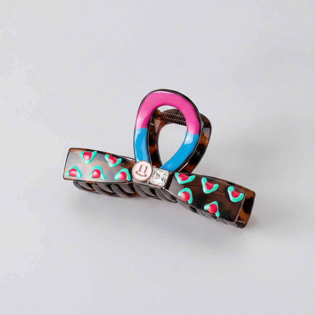 Tortoiseshell Heart Claw Clip With Rhinestone Charm – hair accessories (view 1)