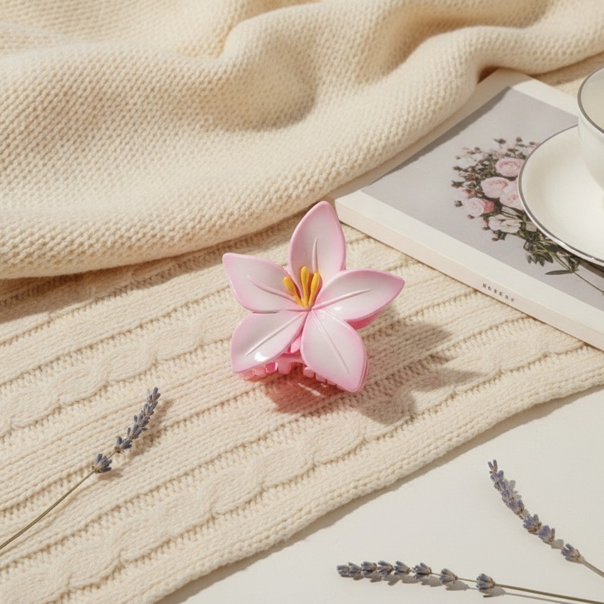 Stylish Flower Blossom Hair Claw Clip – hair accessories (view 4)