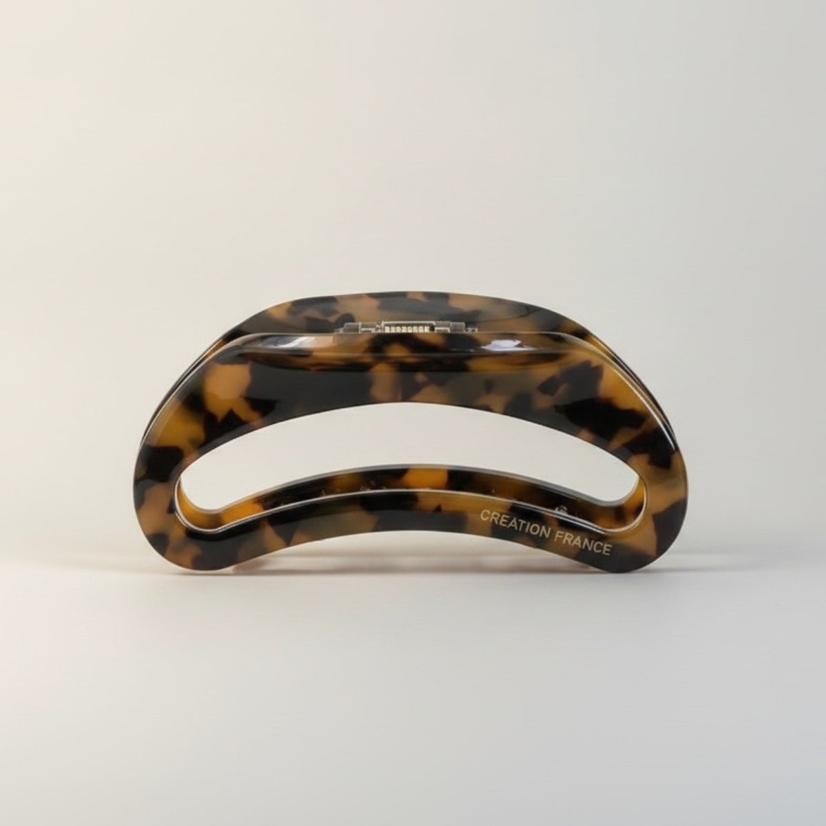 Chic French Creation Hair Claw Clip – hair accessories (view 2)