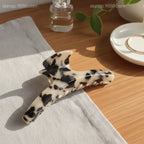 Chic Patterned Hair Claw Hair Accessory – hair accessories (view 3)