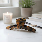 Elegant Tortoiseshell Large Hair Claw Clip – hair accessories (view 2)