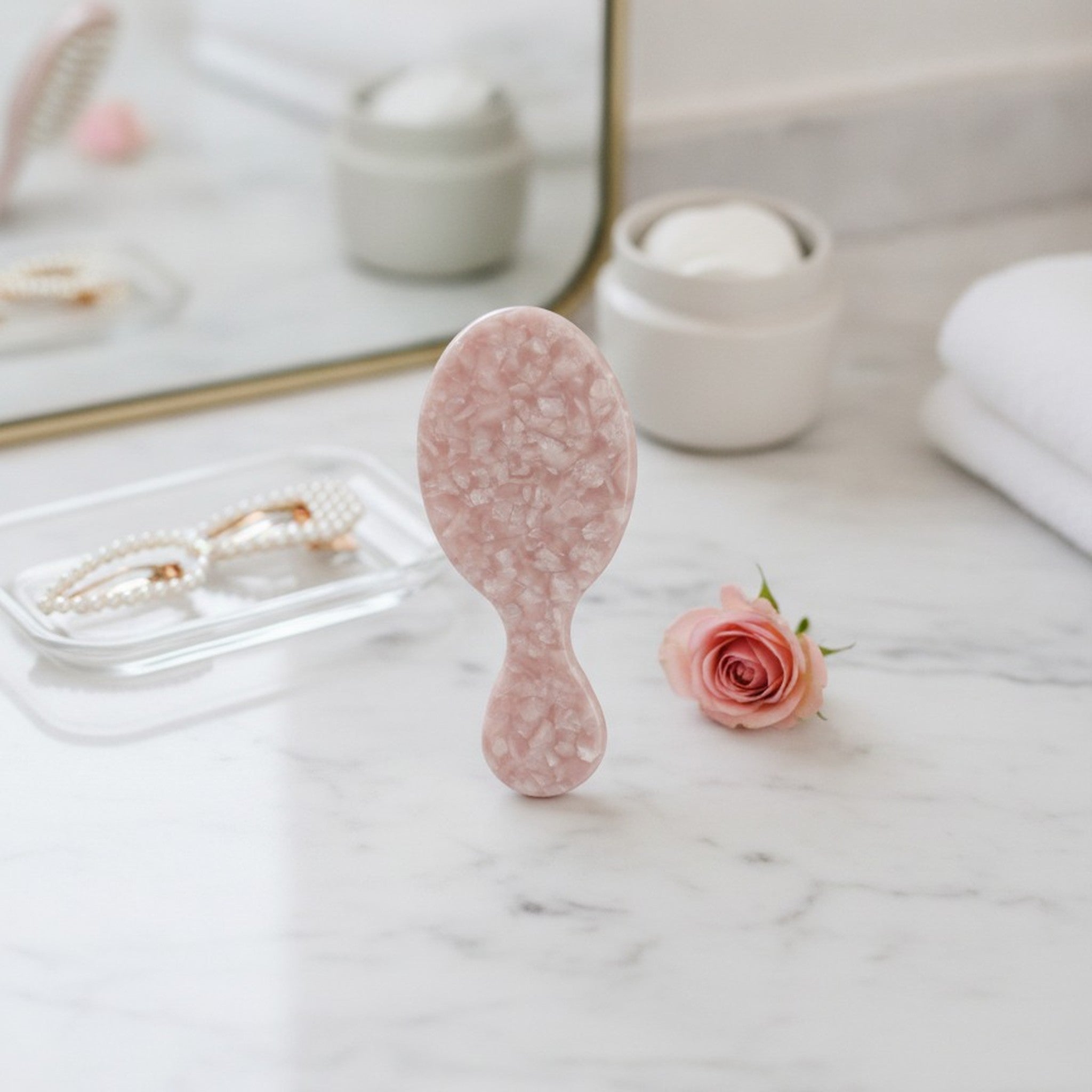 Elegant Crushed Shell Pattern Hair Clip – hair accessories (view 6)