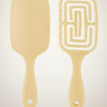 Ventilated Maze Pattern Detangling Hairbrush – Korean beauty tool (view 1)