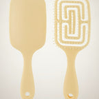 Ventilated Maze Pattern Detangling Hairbrush – Korean beauty tool (view 1)