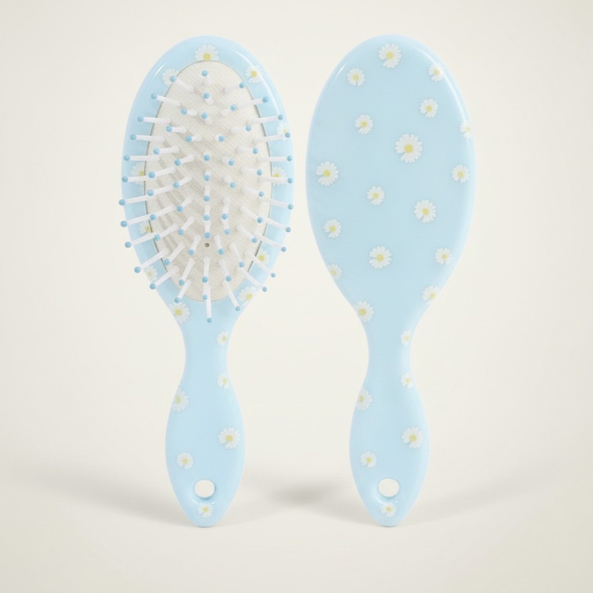 Daisy Patterned Oval Paddle Hairbrush – Korean beauty tool (view 1)