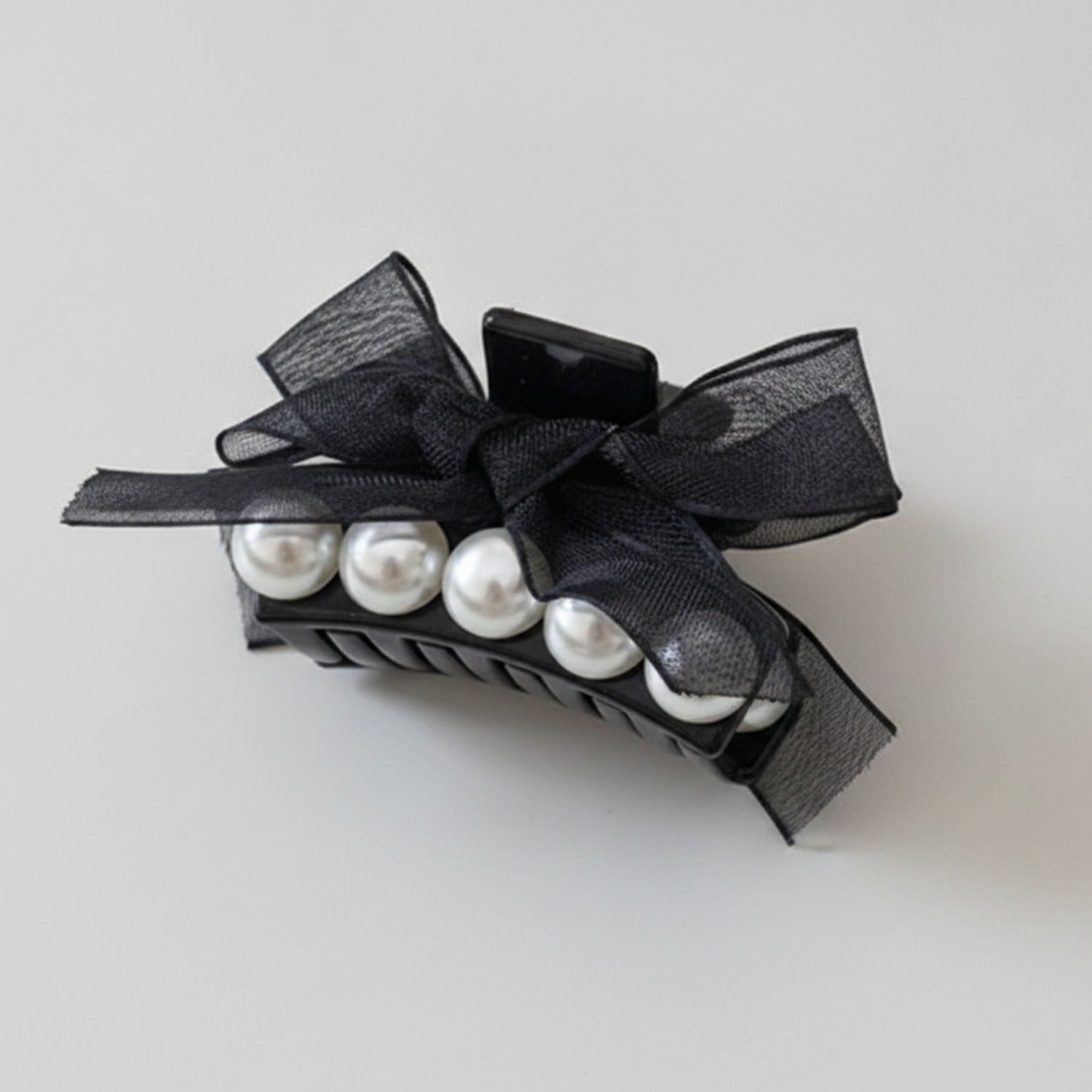 Black Pearl Bow Hair Claw Clip