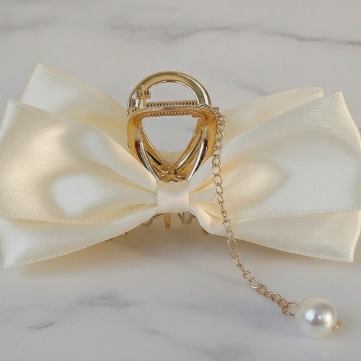 Cream Pearl Charm Bow Hair Claw
