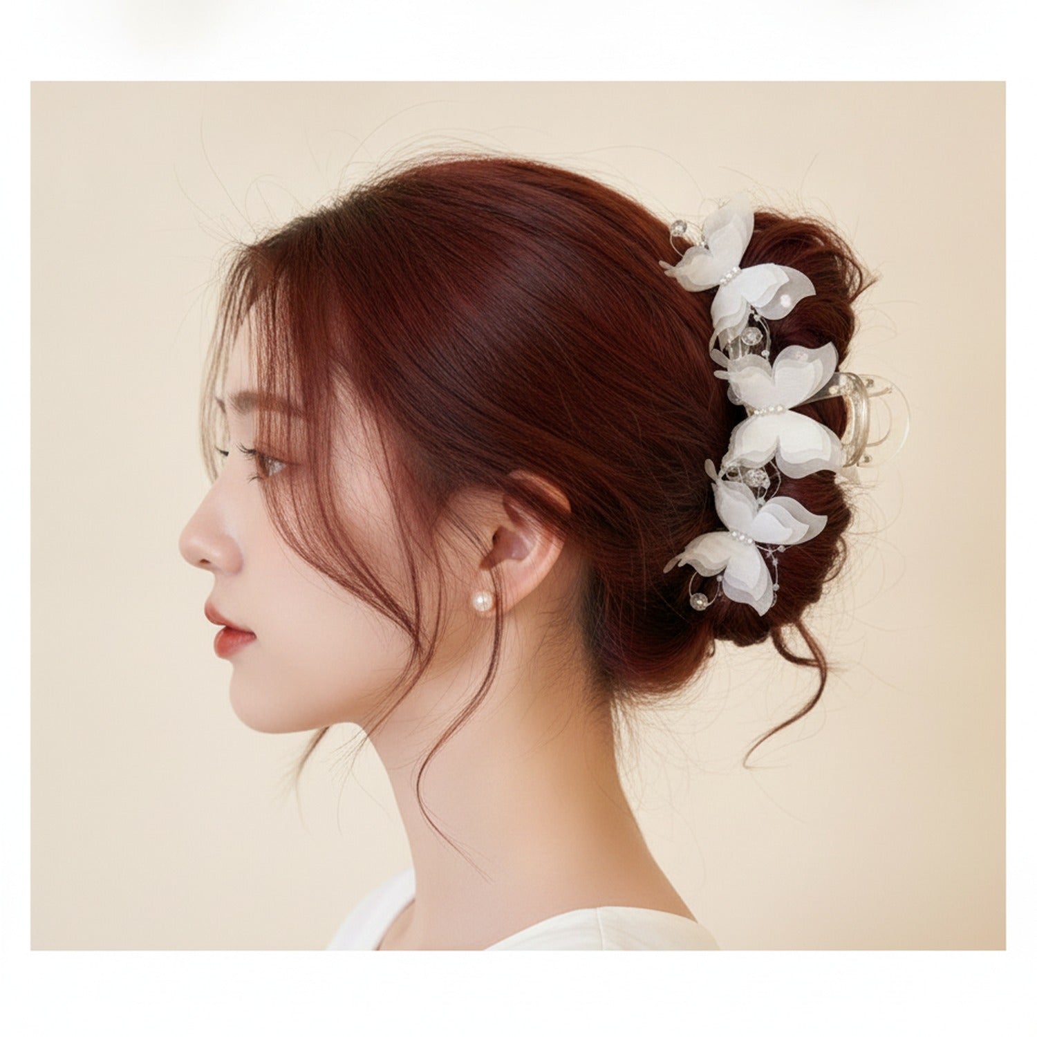 White Pearl Flower Hair Claw Clip