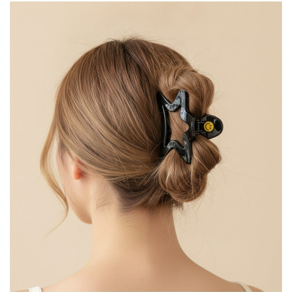 Star Hair Claw With Smiley Charm - Black Smiley Star