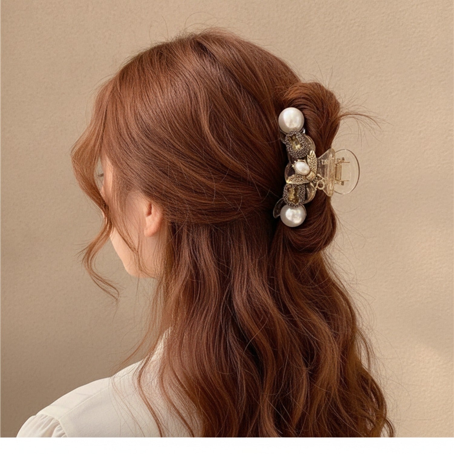 Pearl Bee Charm Hair Claw Clip - Pearl Bee Gold