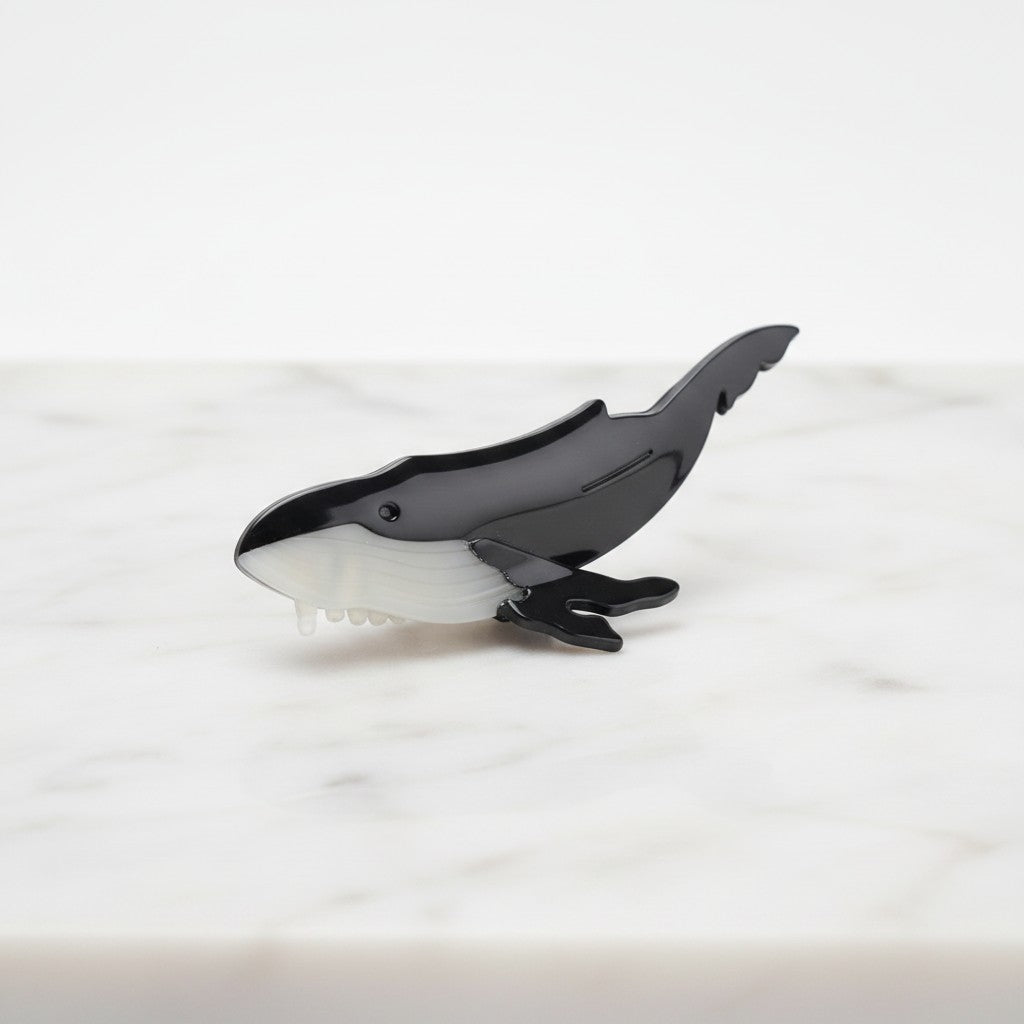 Whale Black White Enamel Hair Claw – hair accessories (view 3)