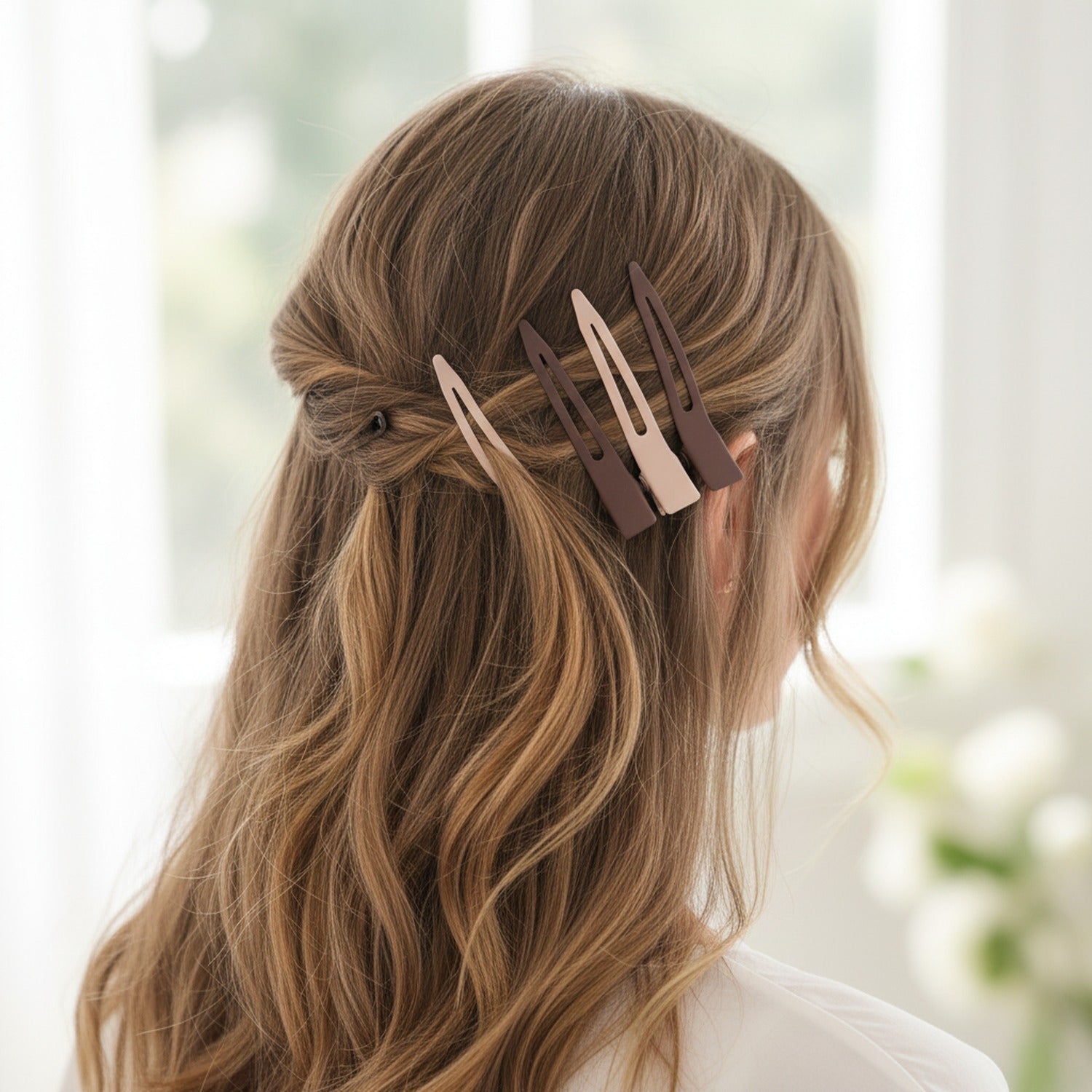 Neutral Tone Hair Clips Set With Black Details